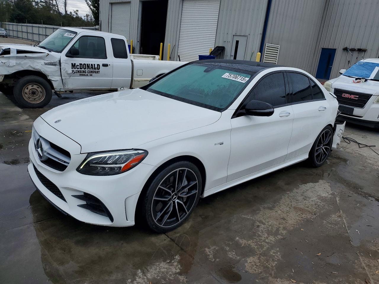 Salvage Mercedes-Benz C-Class Image