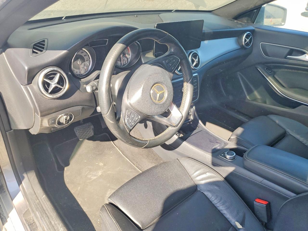 Mercedes-Benz Cla-class 250