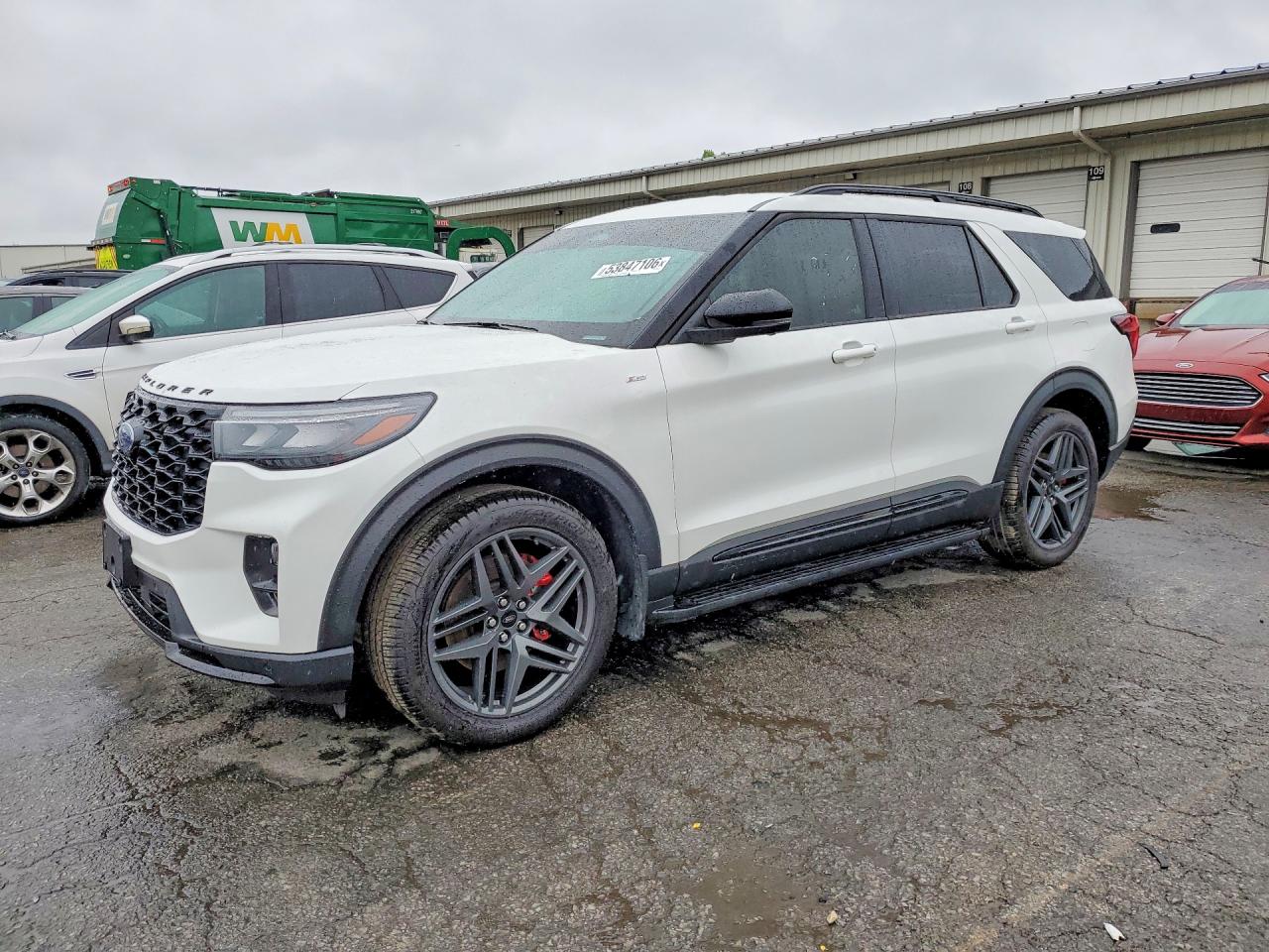Salvage Ford Explorer Image