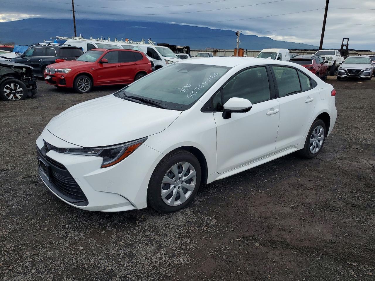 Salvage Toyota Corolla Image