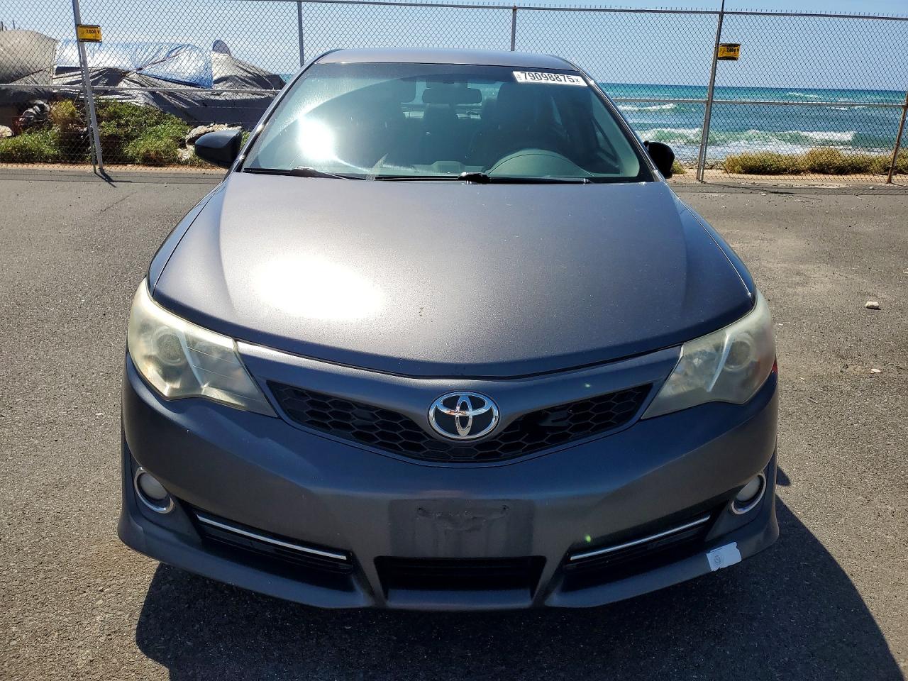 Toyota Camry L