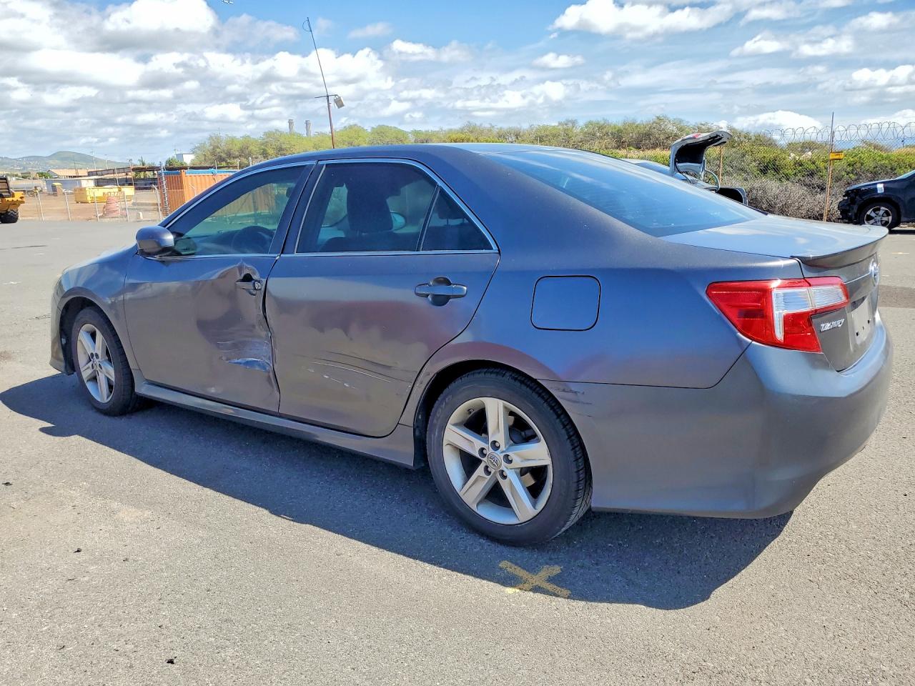 Toyota Camry L