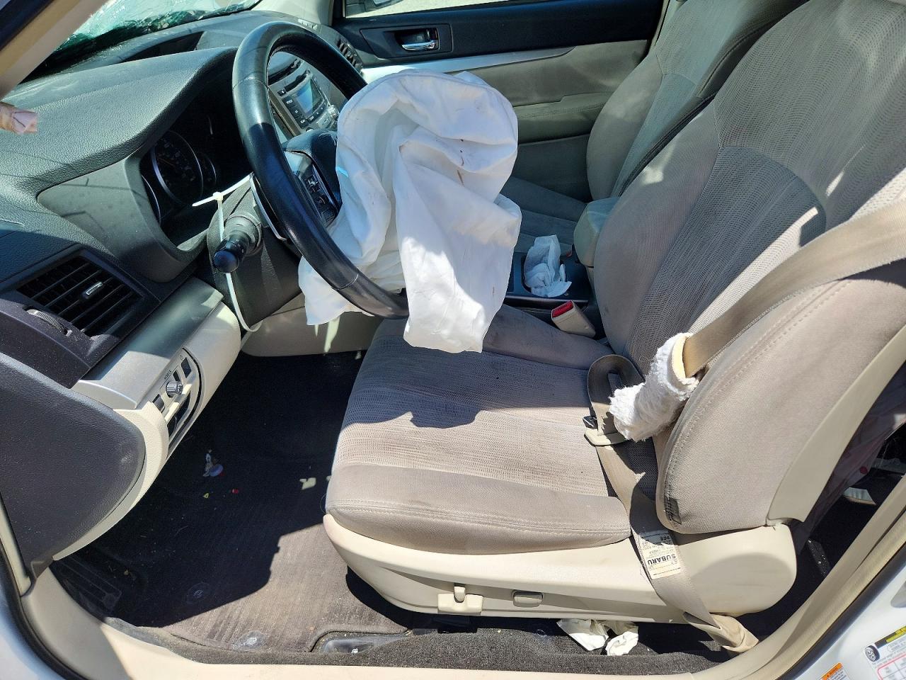 Subaru Legacy 2.5i Premium