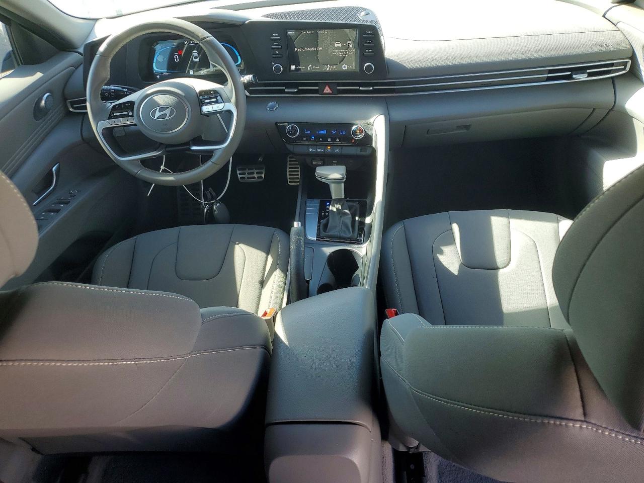 Hyundai ELANTRA Sel Sport