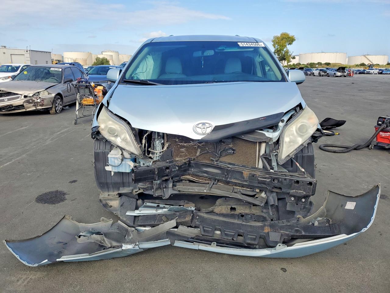 Toyota Sienna Le