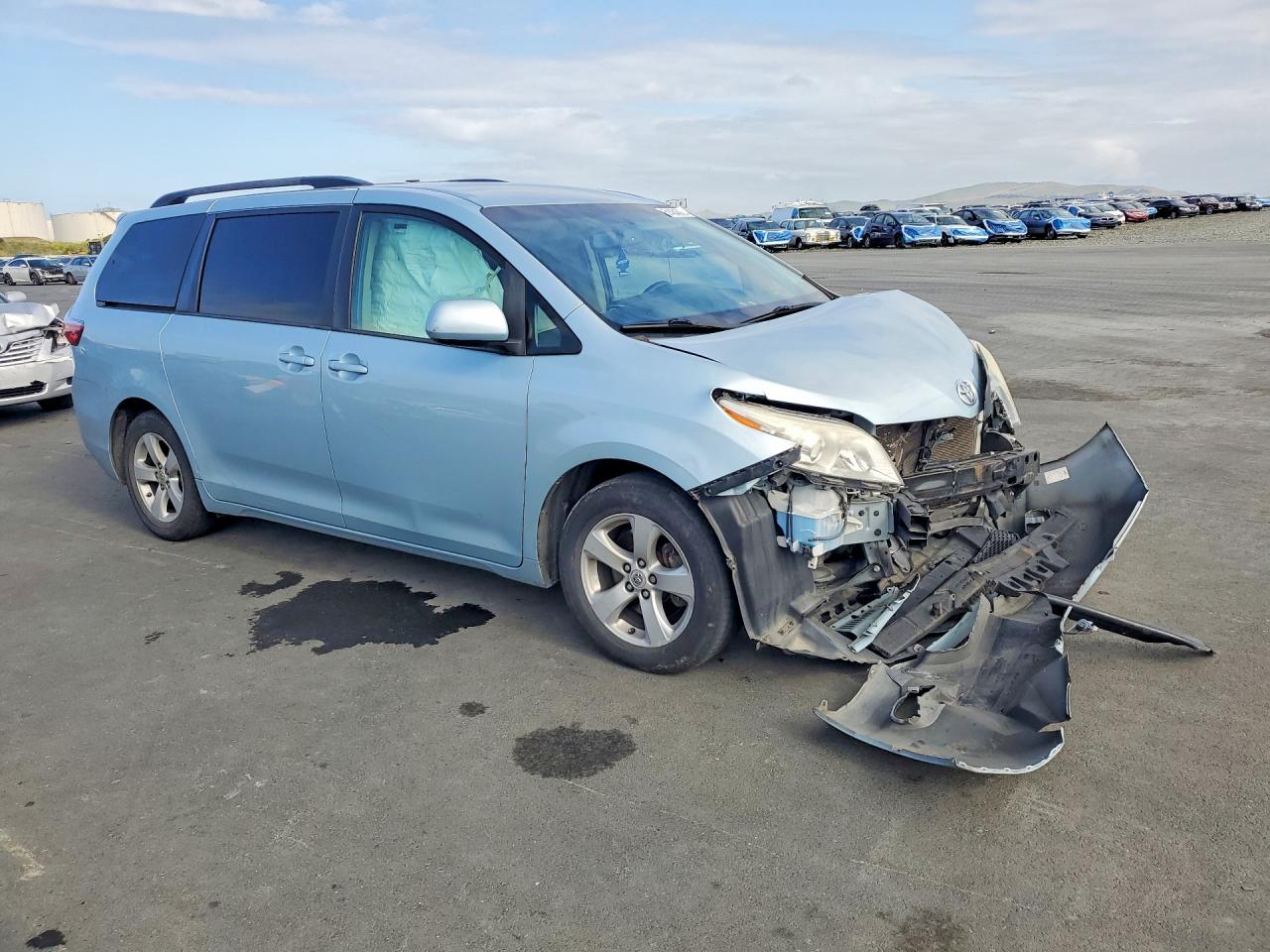 Toyota Sienna Le