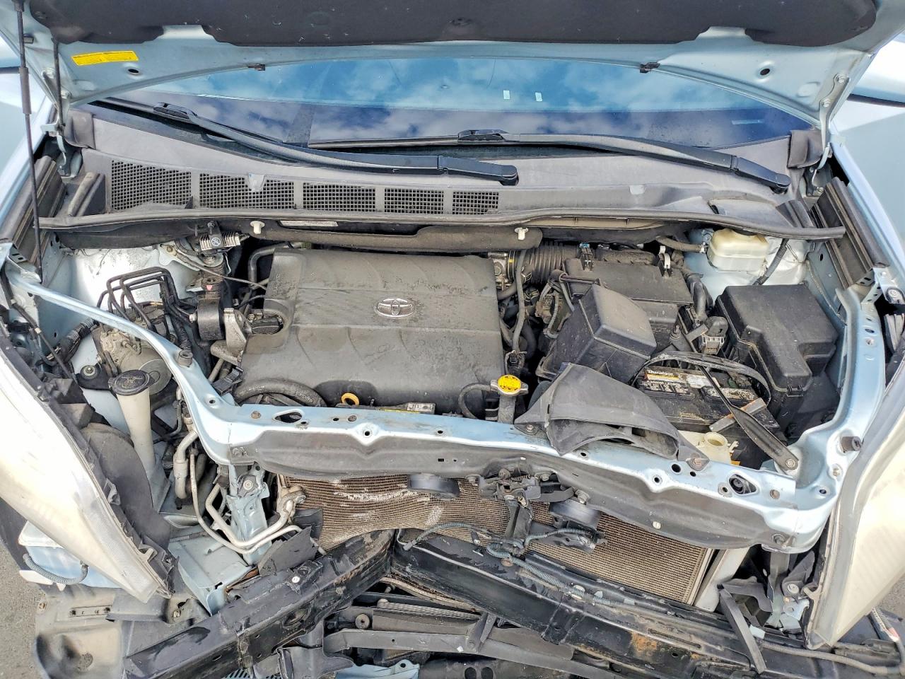Toyota Sienna Le