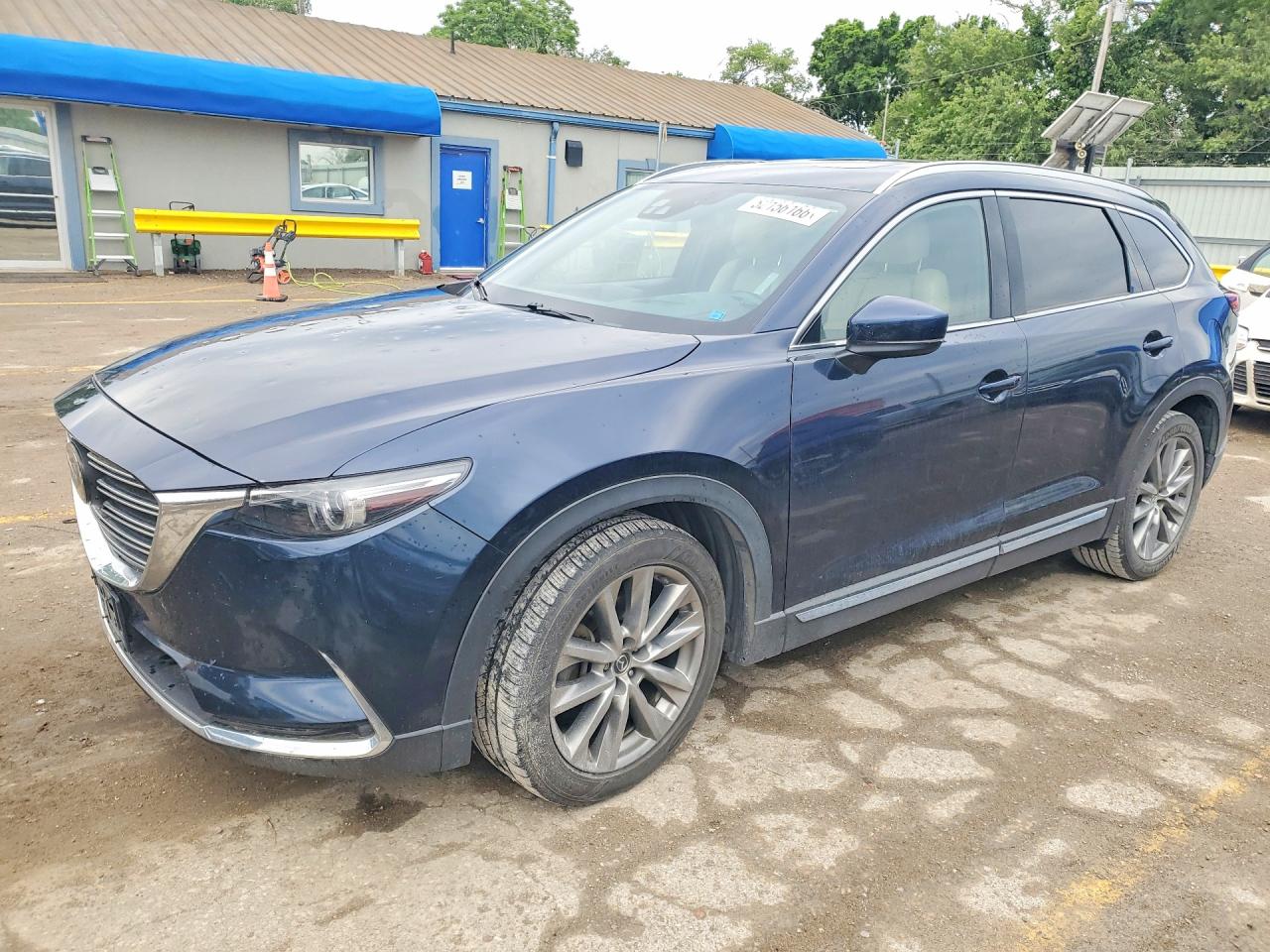Salvage Mazda Cx Image