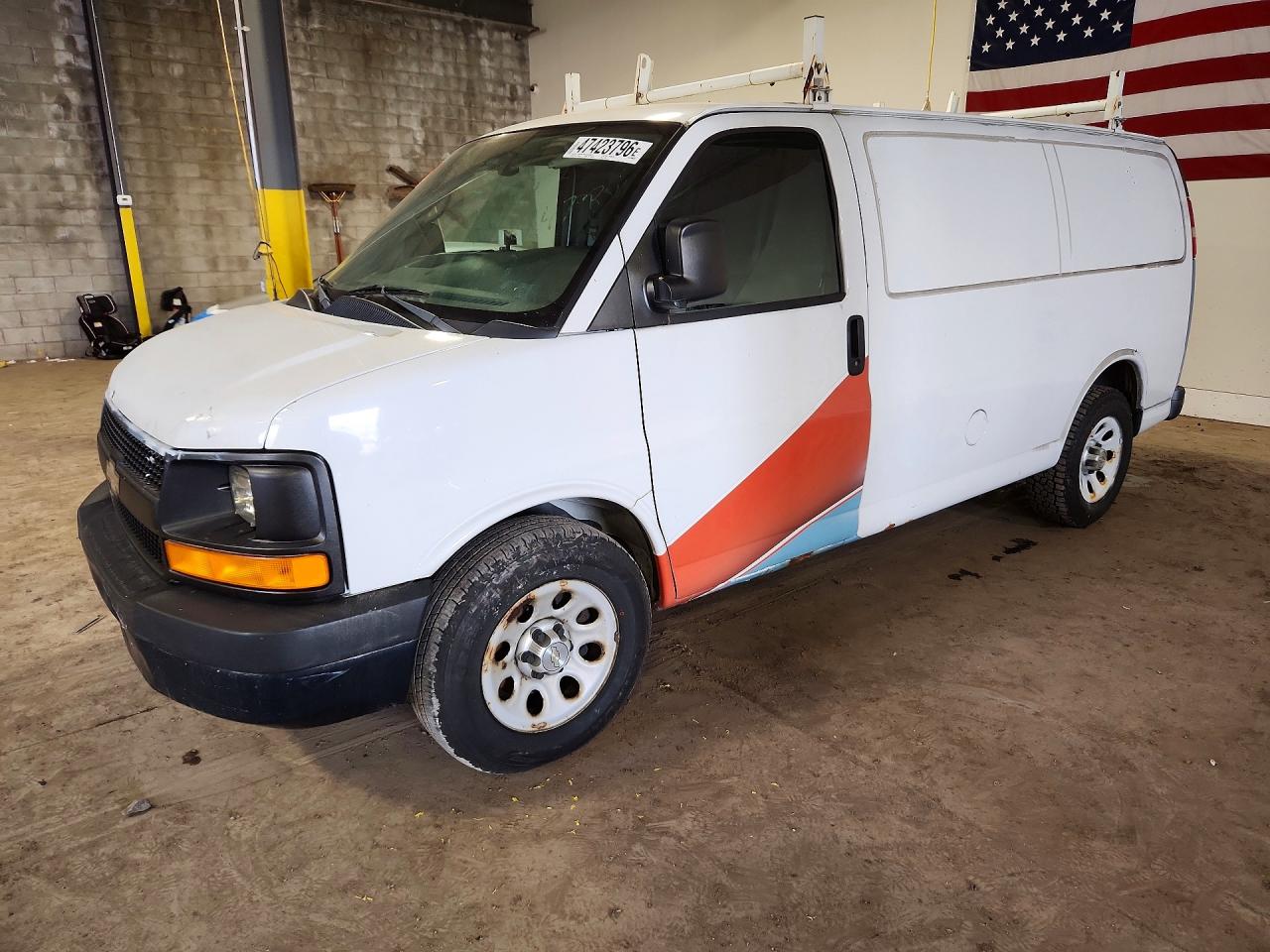 Salvage Chevrolet Express Image