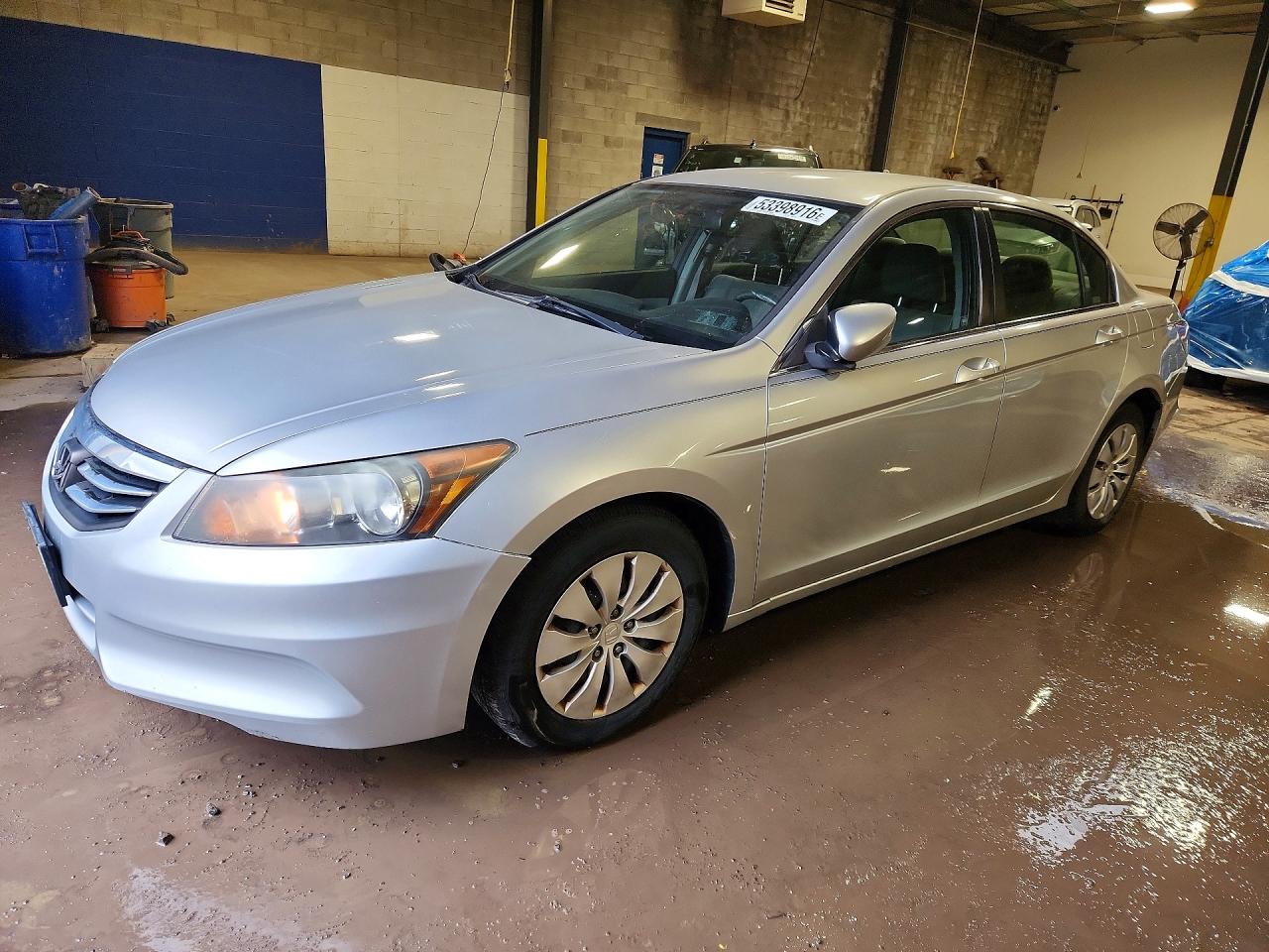 Salvage Honda Accord Image