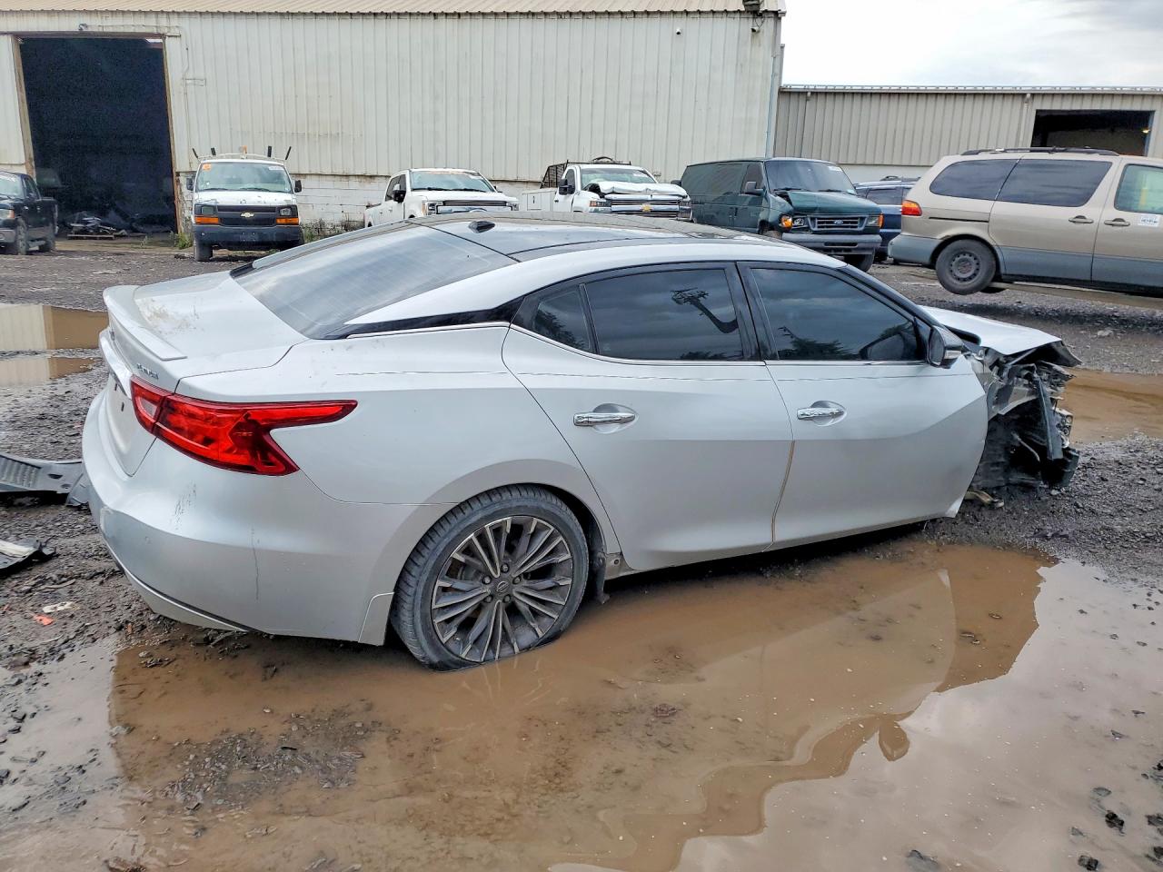Nissan Maxima Platinum