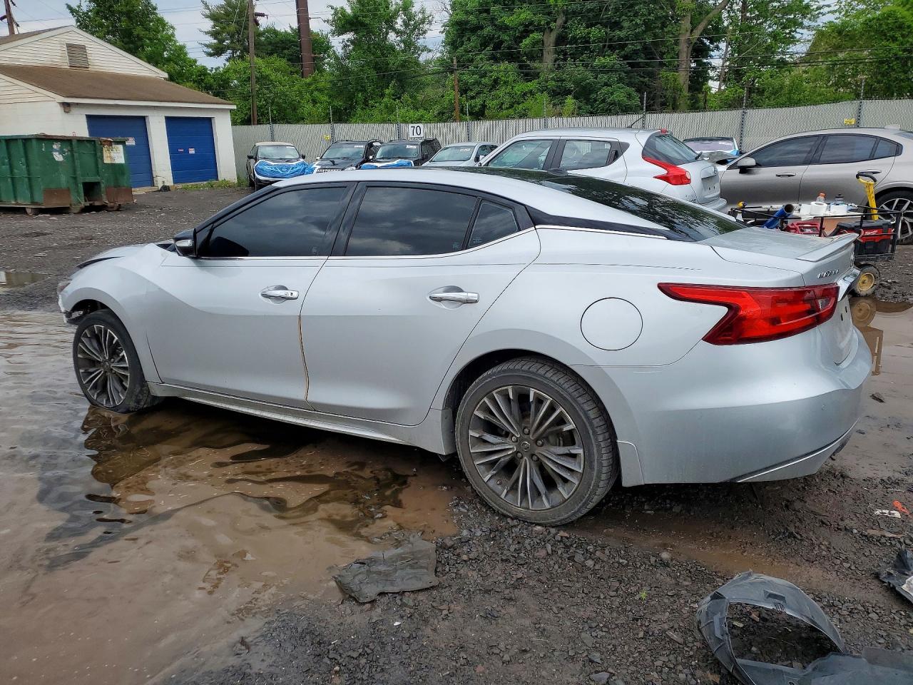 Nissan Maxima Platinum