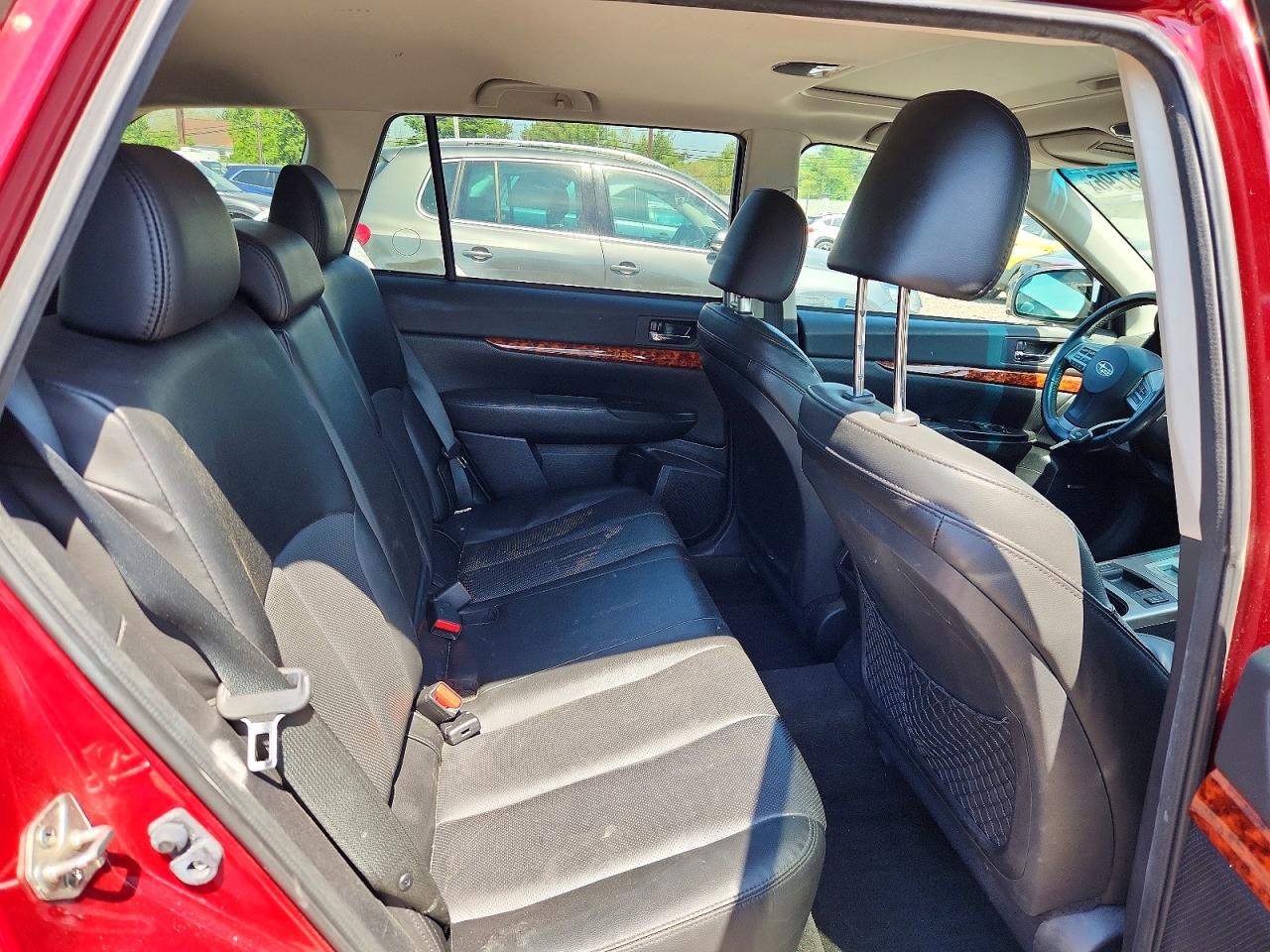 Subaru Outback 3.6r Limited