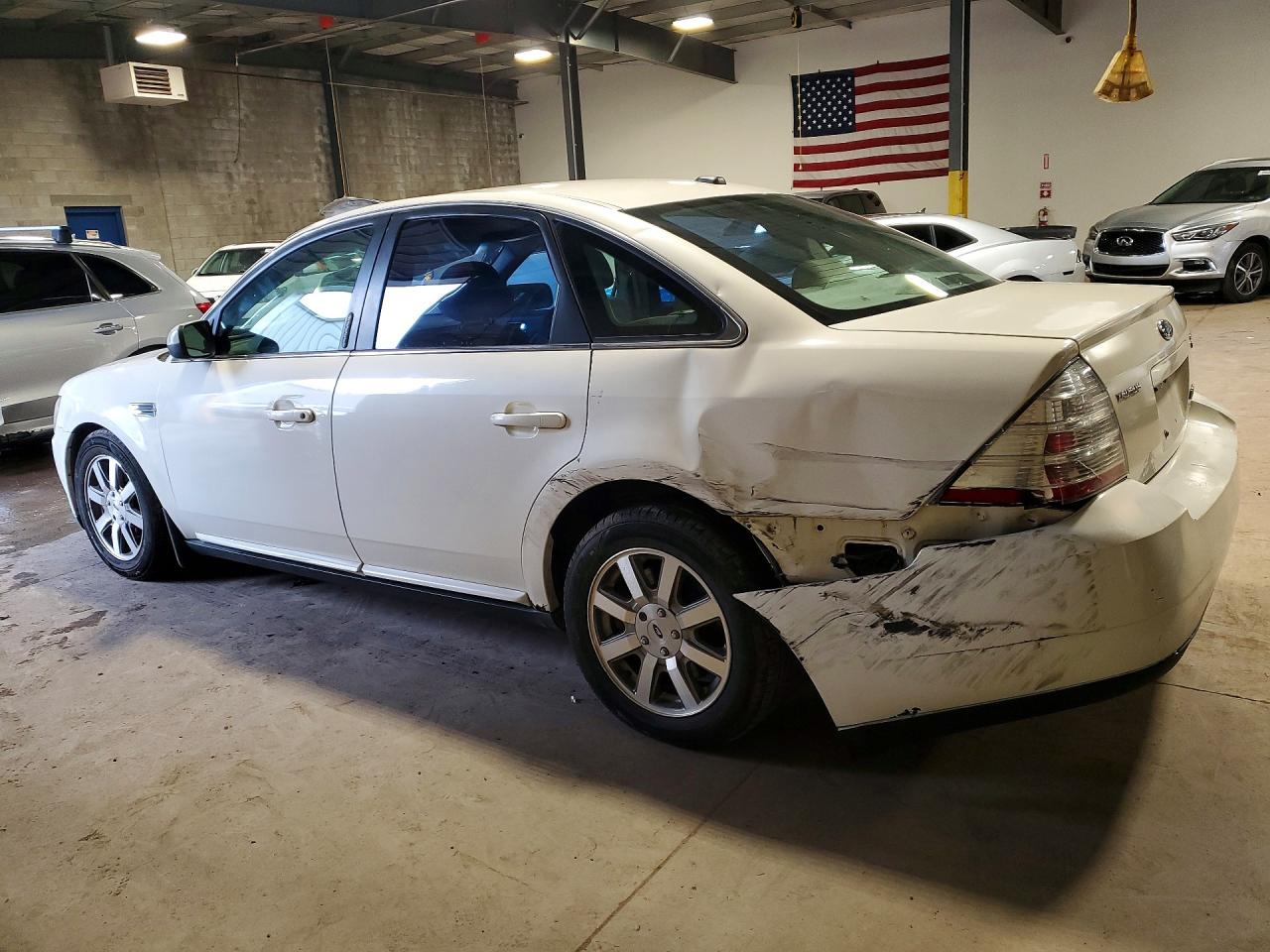 Ford Taurus Sel