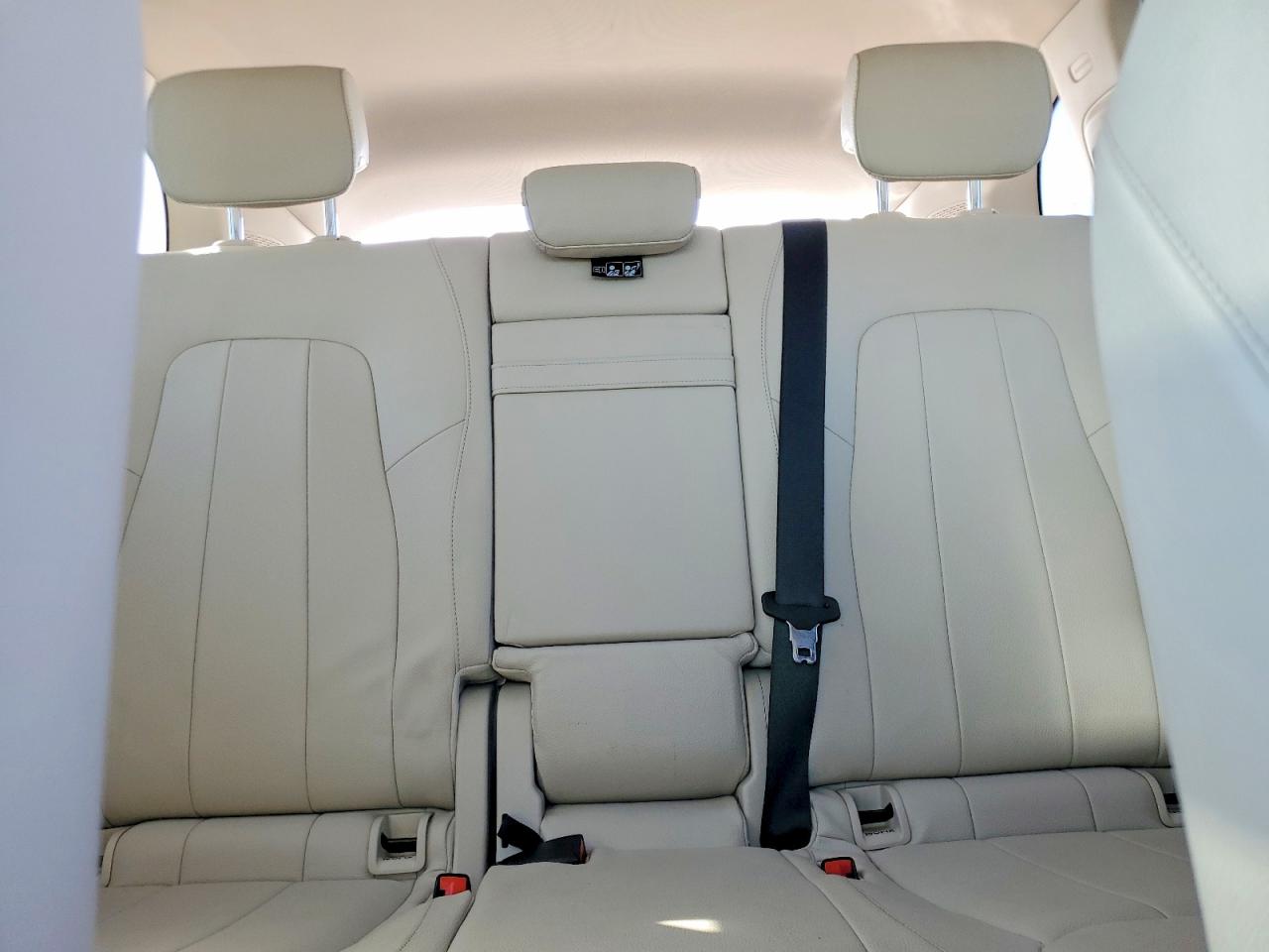 Mercedes-Benz GLB 250
