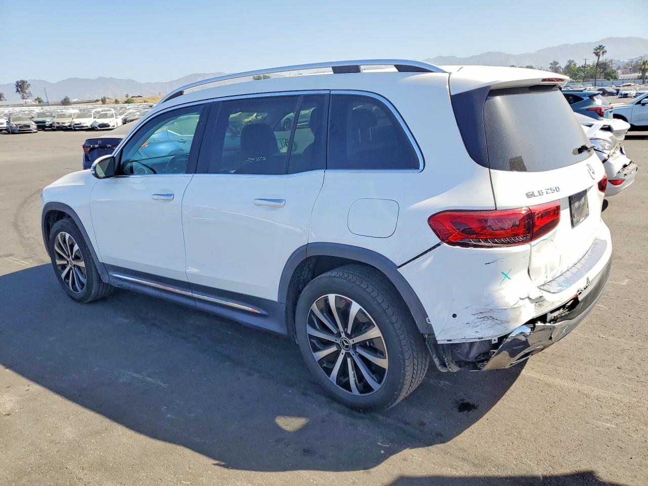 Mercedes-Benz GLB 250