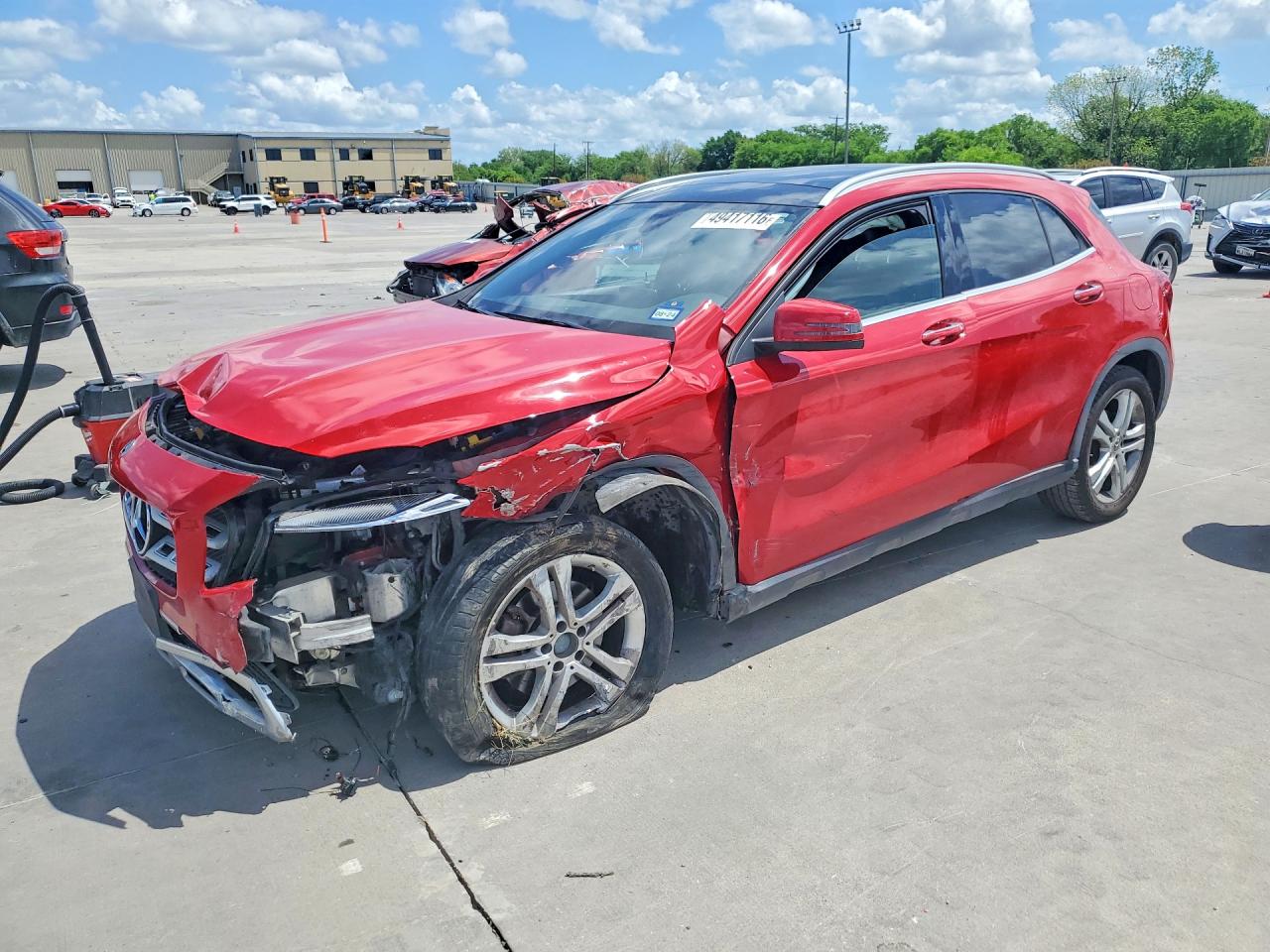 Salvage Mercedes-Benz GLA Image