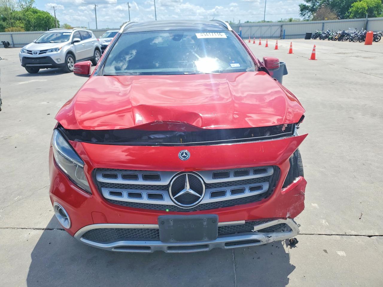 Mercedes-Benz GLA 250 4matic