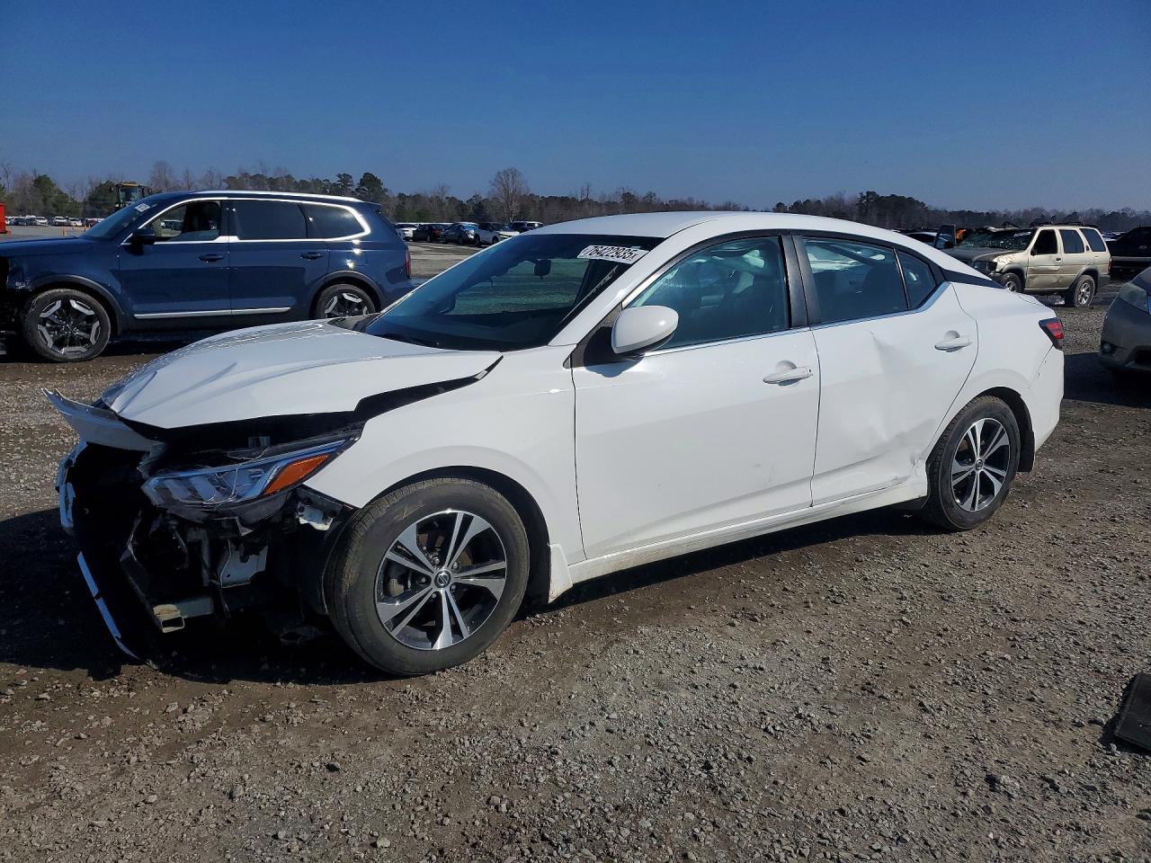 Salvage Nissan Sentra Image