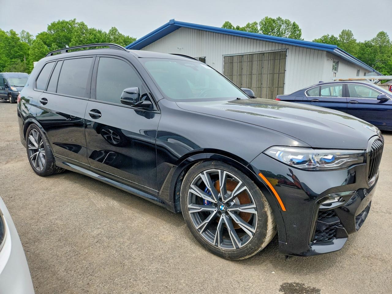 BMW X Series M50i