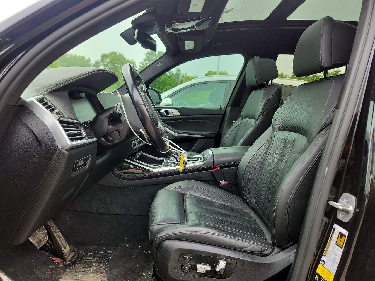 BMW X Series M50i