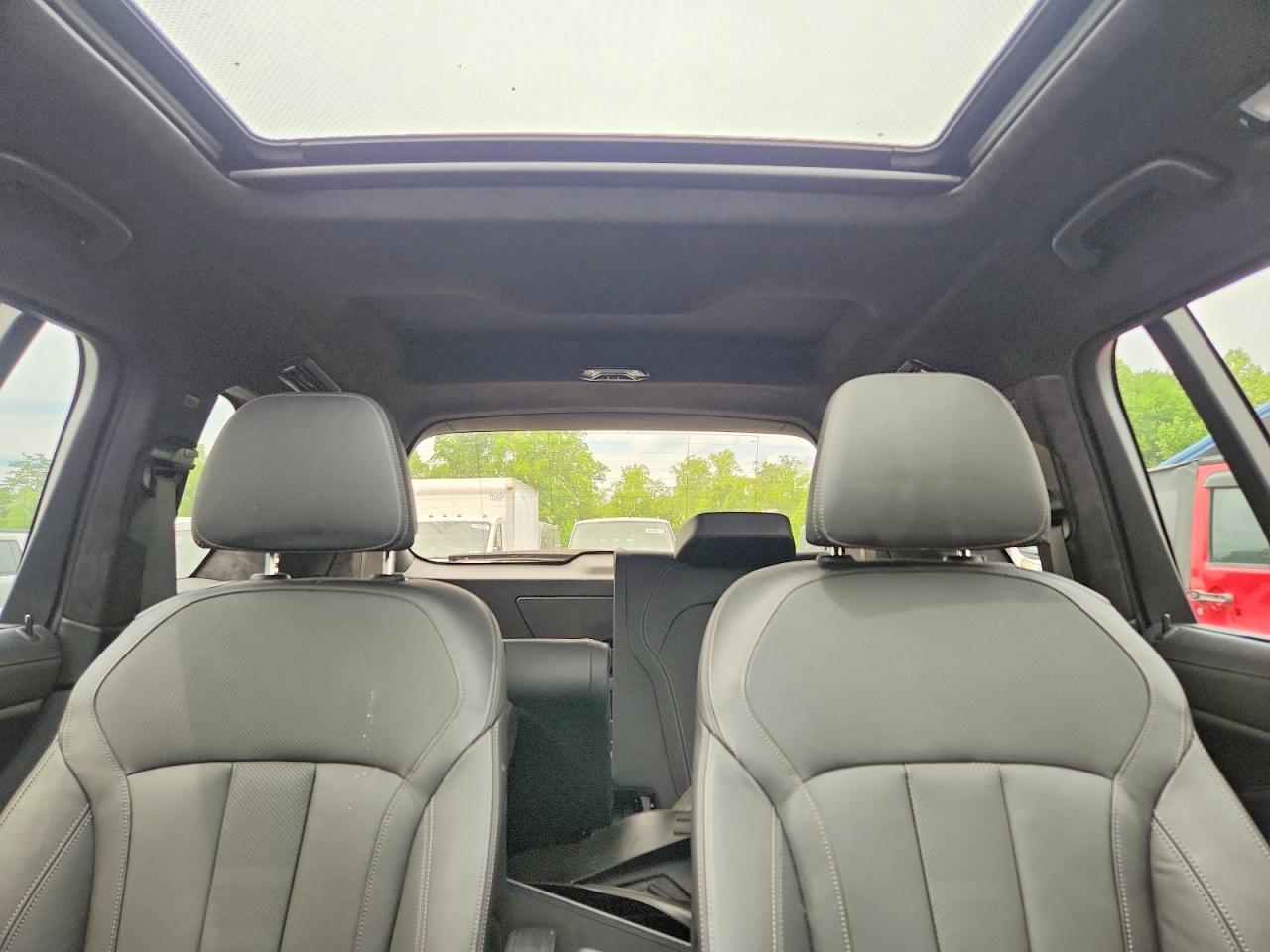 BMW X Series M50i