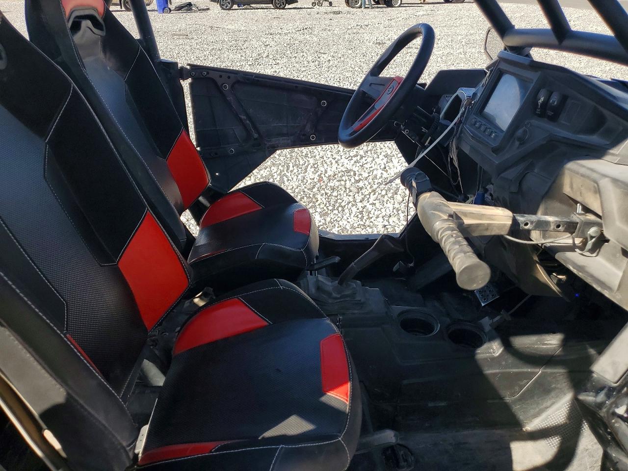 Polaris RZR