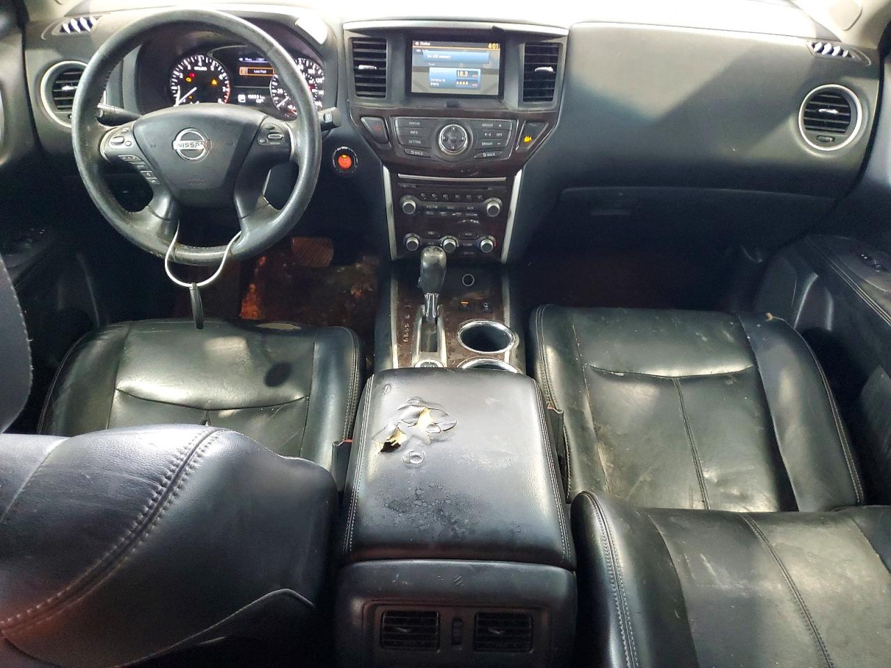 Nissan Pathfinder S