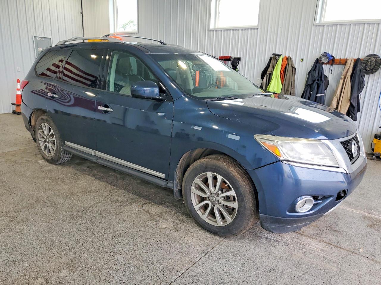 Nissan Pathfinder S