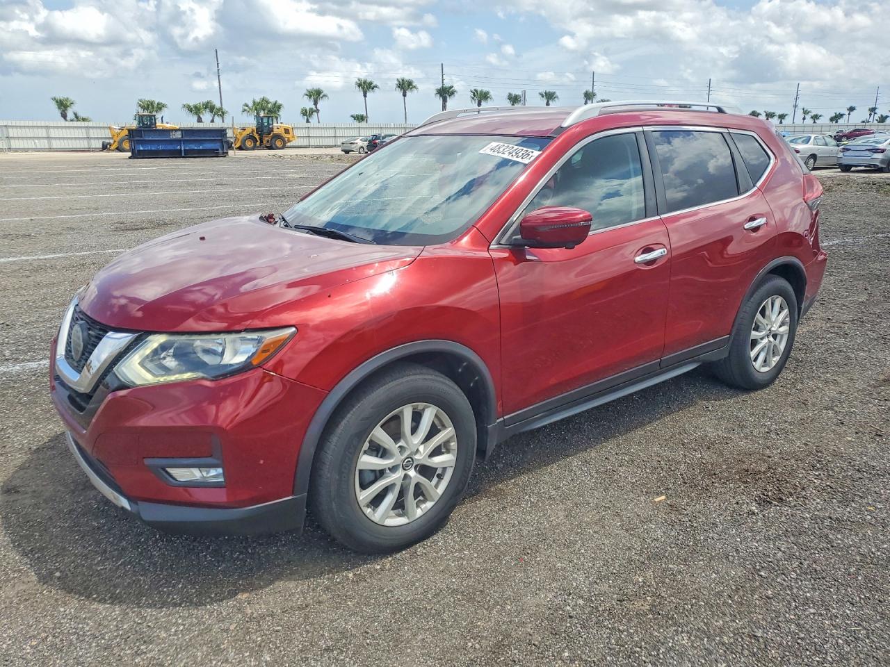 Salvage Nissan Rogue Image