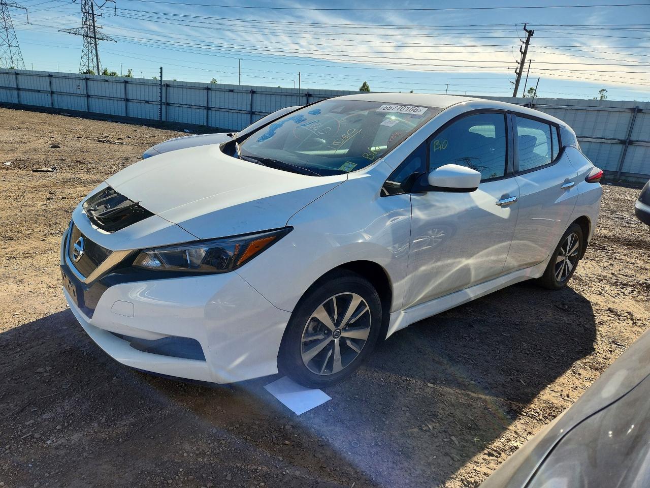 Salvage Nissan LEAF Image