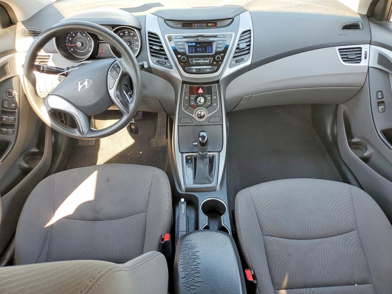 Hyundai ELANTRA Se