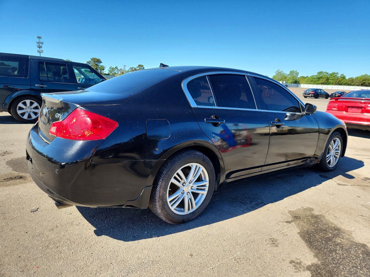 INFINITI G37 X