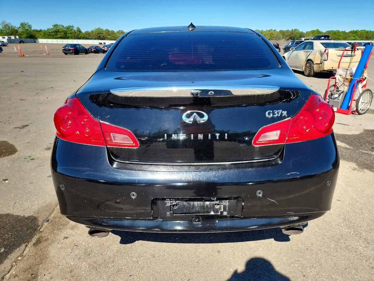 INFINITI G37 X