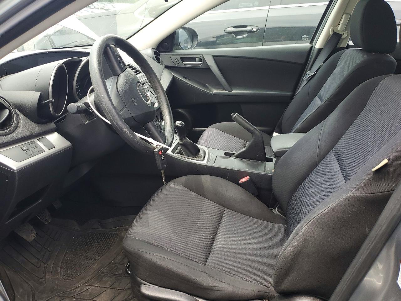 Mazda 3 I