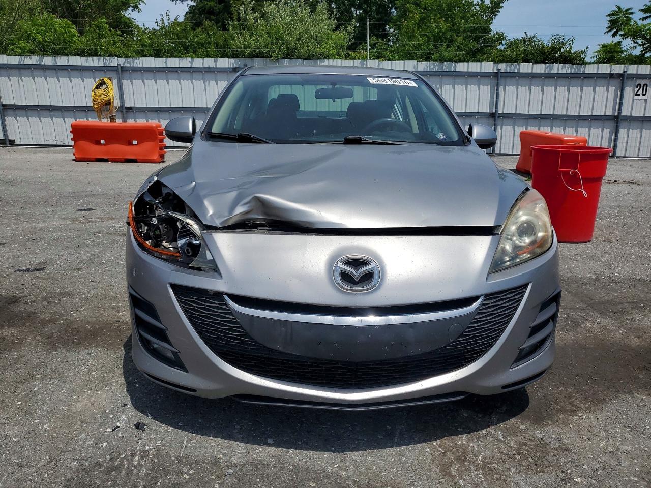 Mazda 3 I