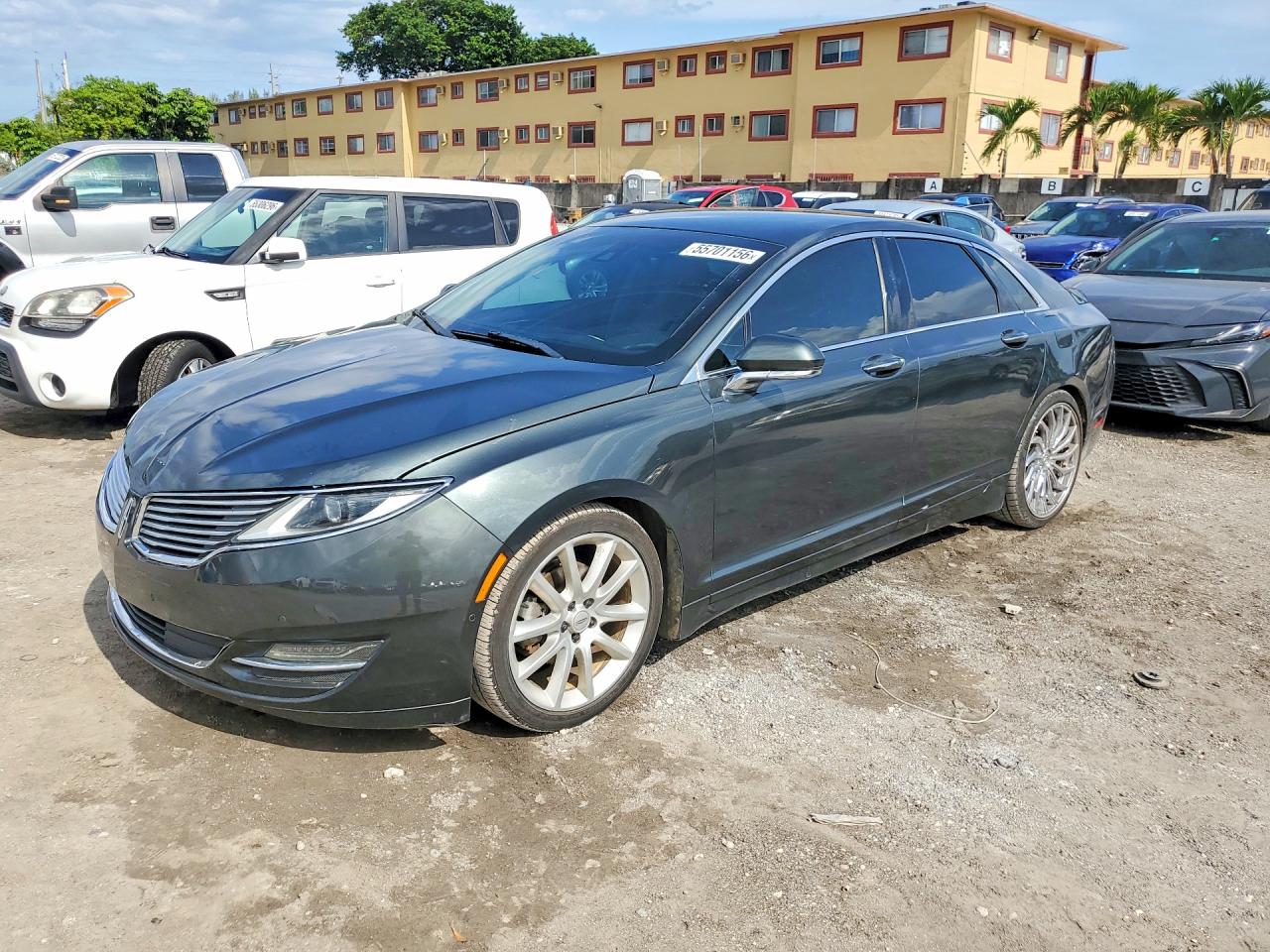 Salvage Lincoln MKZ Image