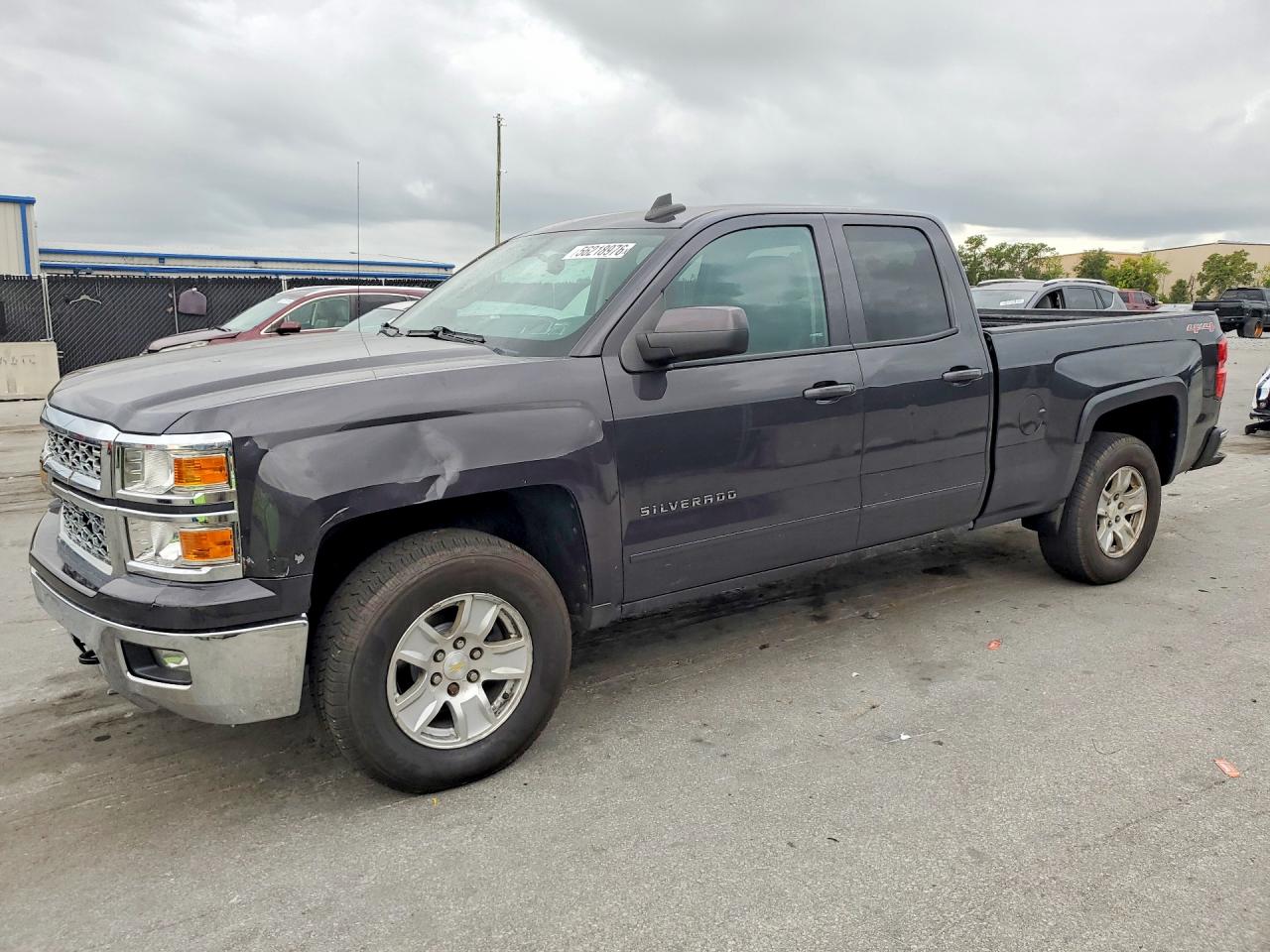 Salvage Chevrolet Silverado Image