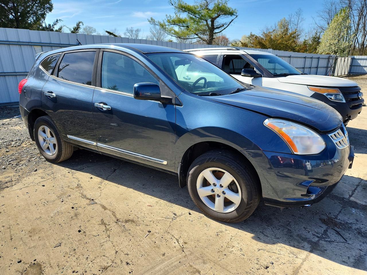 Nissan Rogue S