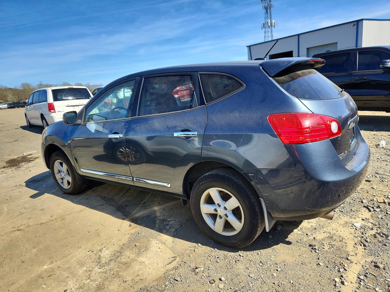 Nissan Rogue S