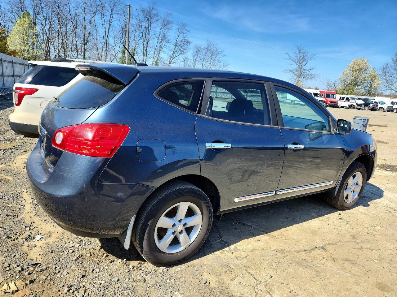 Nissan Rogue S
