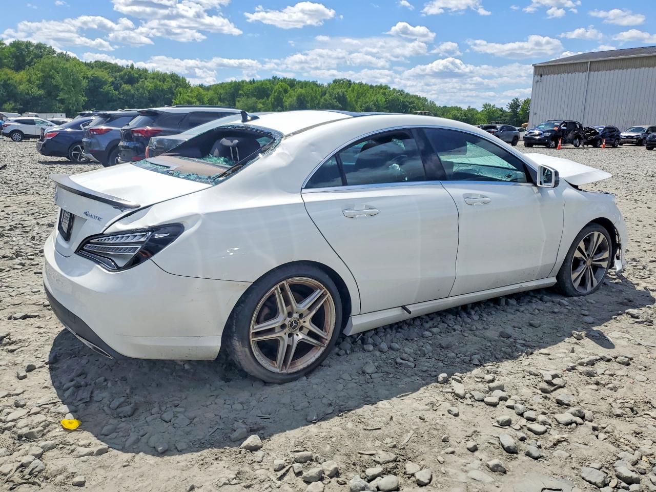 Mercedes-Benz Cla-class 250 4matic