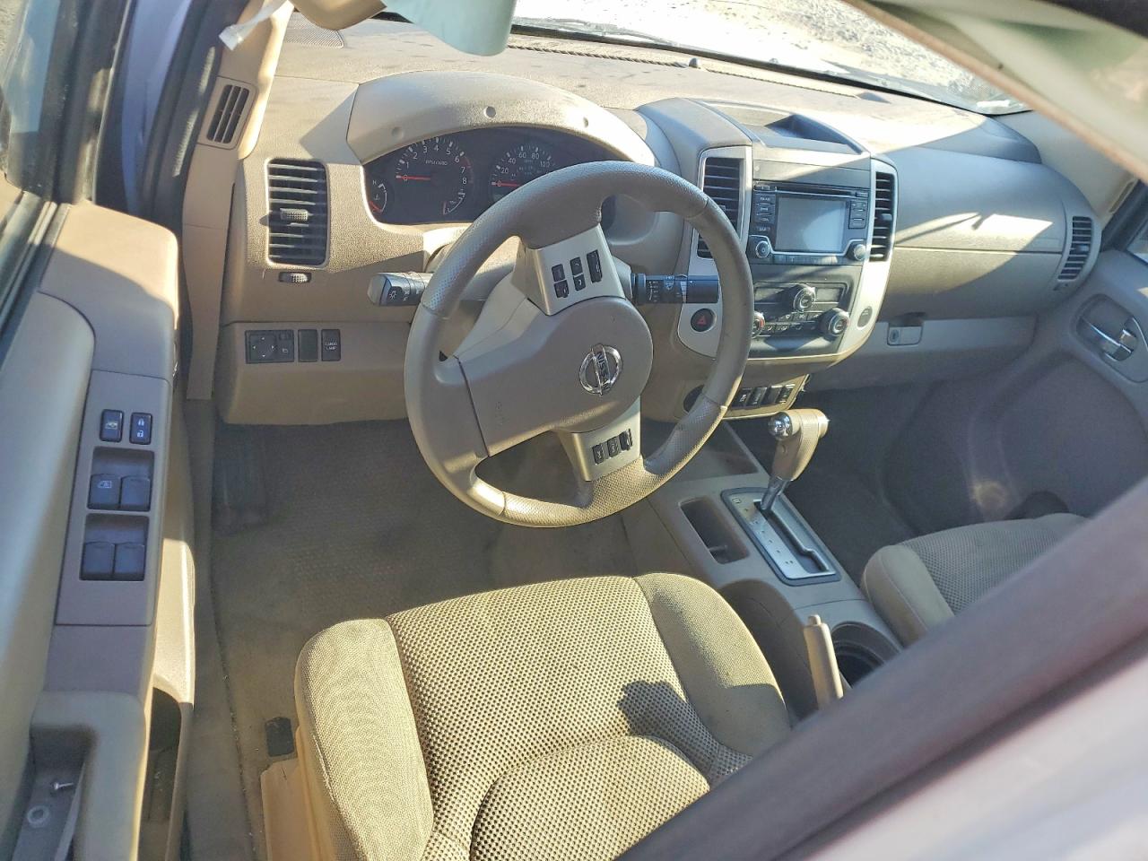 Nissan Frontier S
