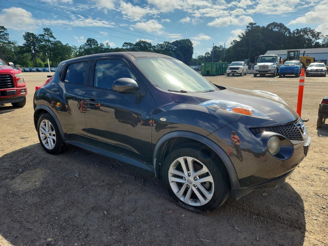 Nissan JUKE S