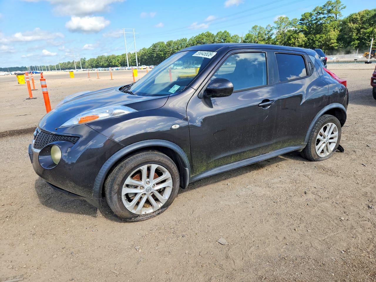 Salvage Nissan JUKE Image