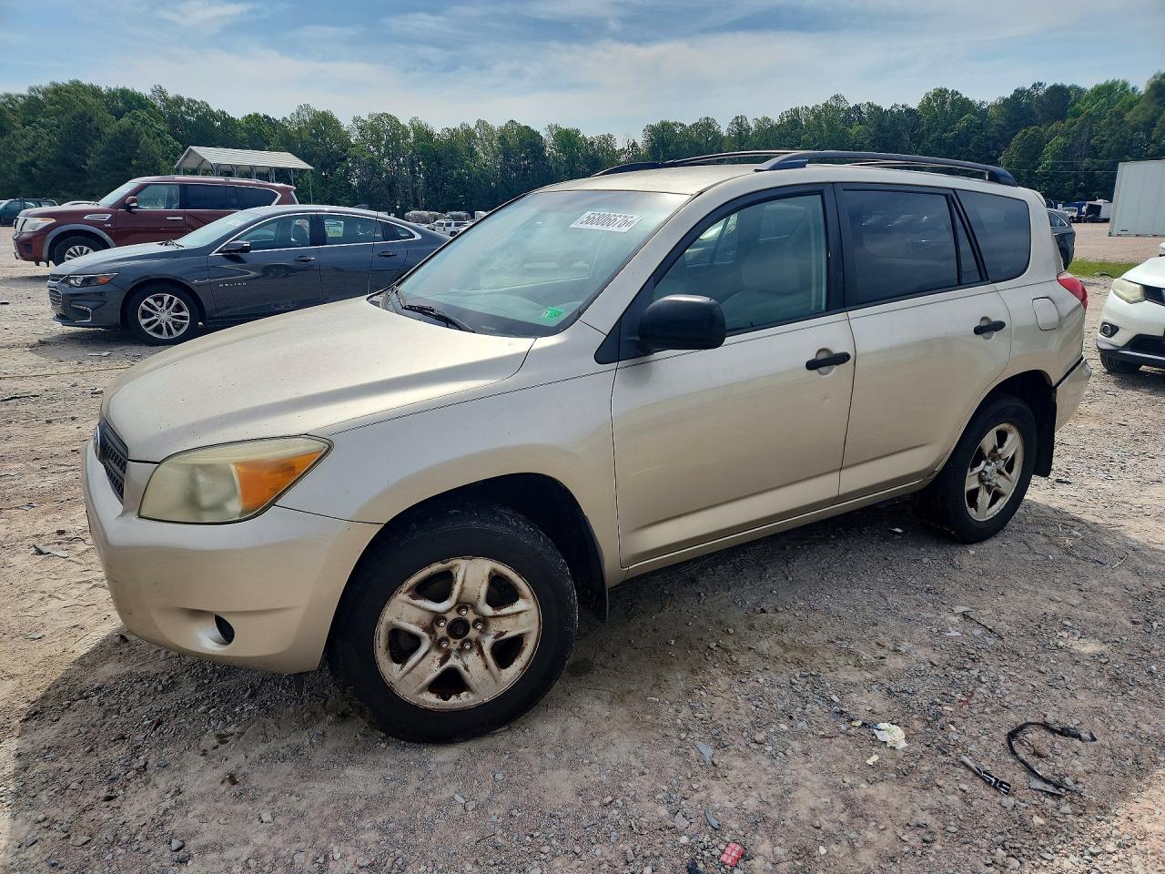 Salvage Toyota RAV4 Image