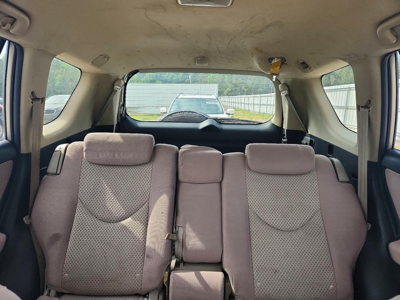 Toyota RAV4 Base