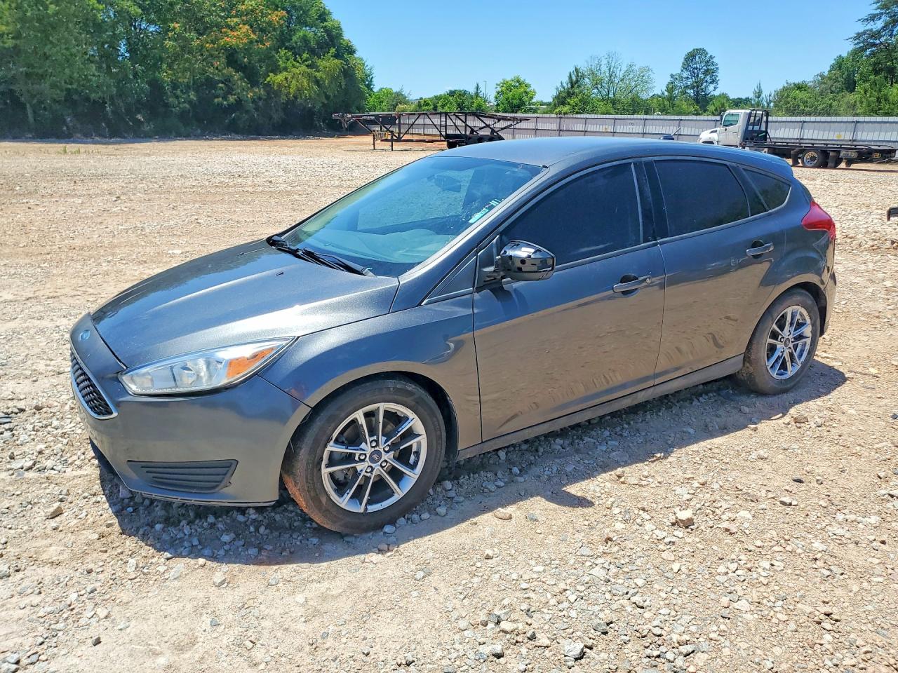 Salvage Ford Focus Image