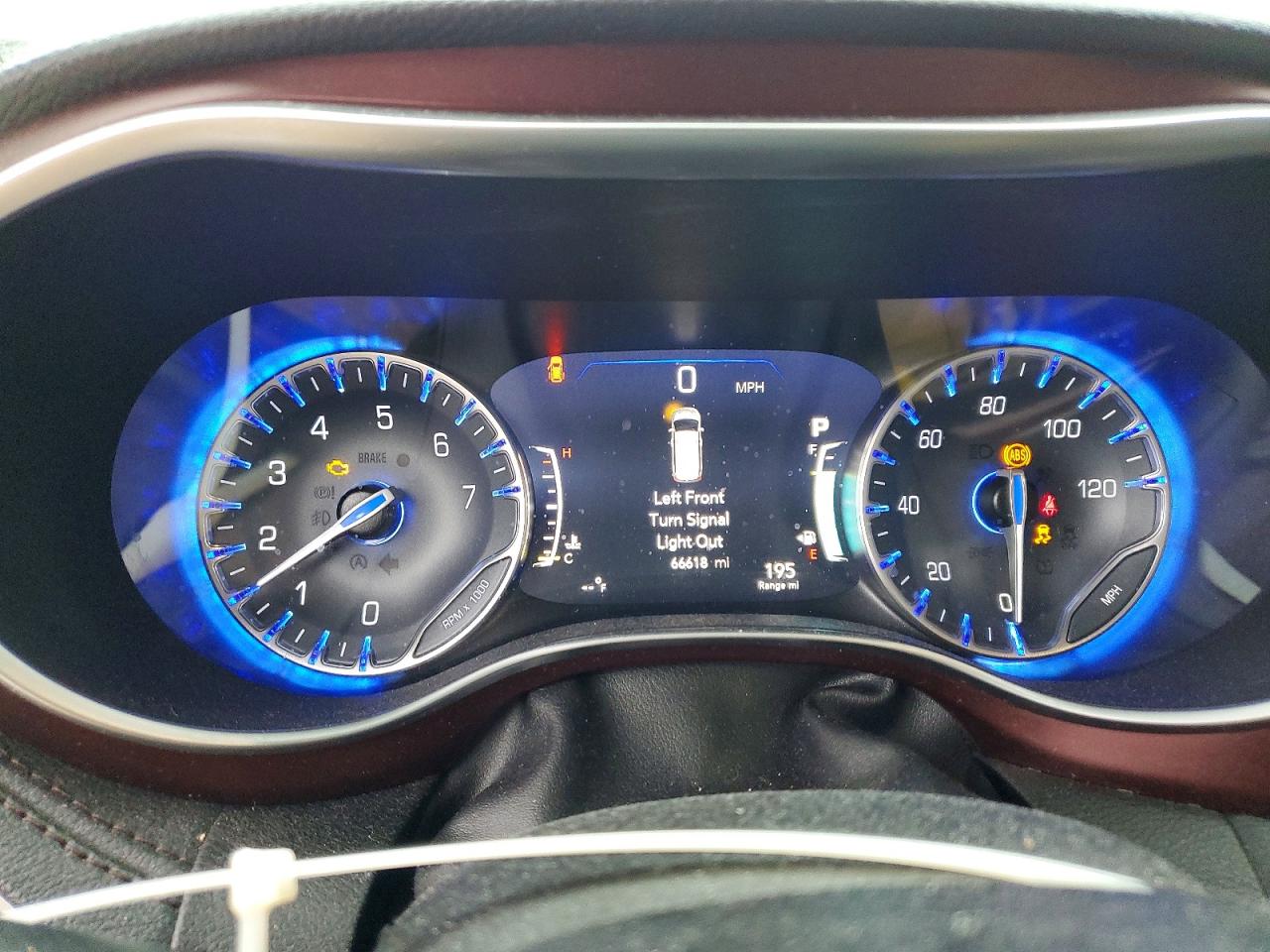 Chrysler Pacifica Limited