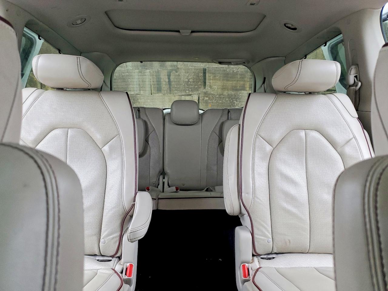 Chrysler Pacifica Limited